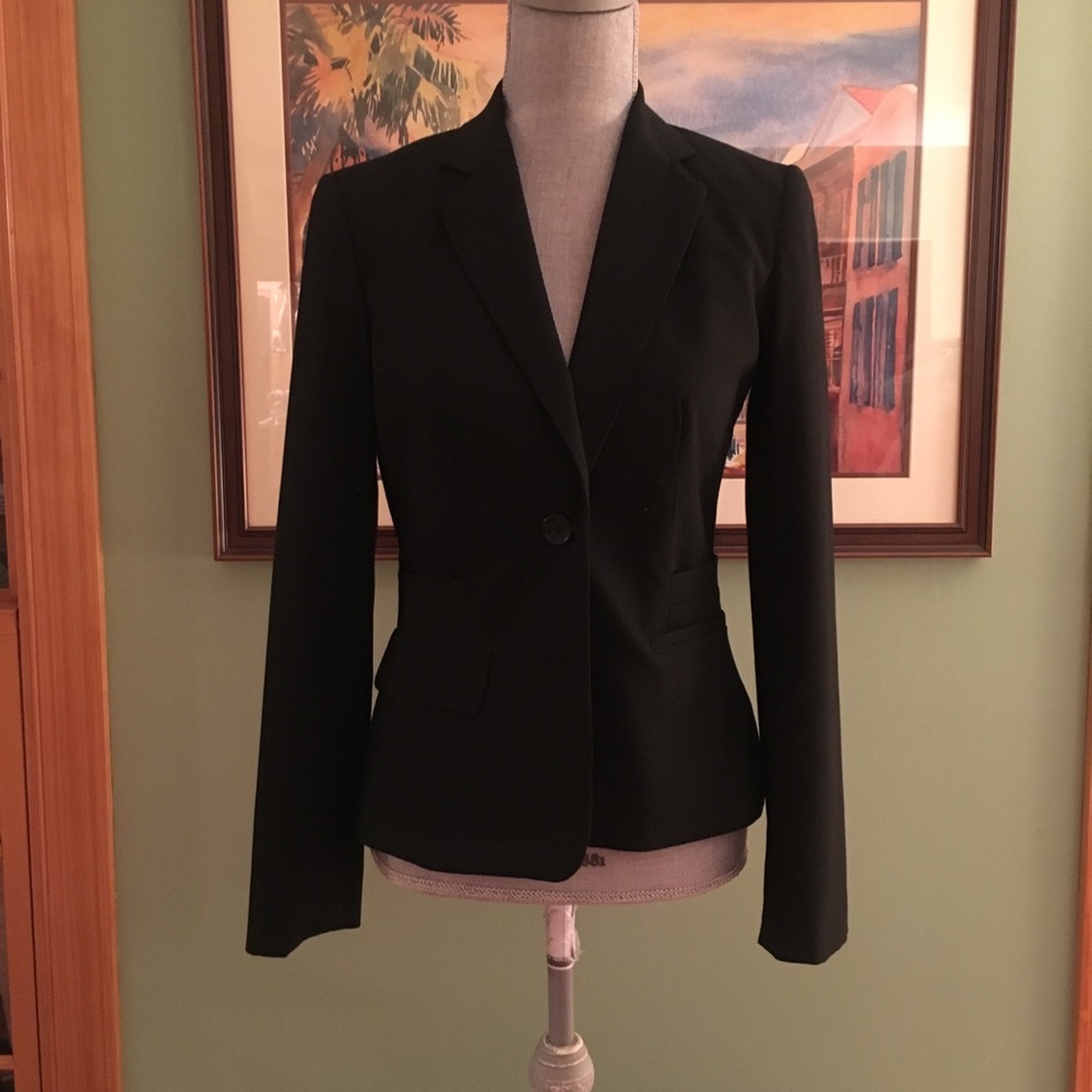 Banana Republic sz 2 black blazer with pockets